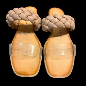 Dolce Vita Summer beige Sandals size 7 1/2